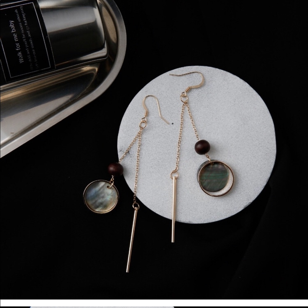 ⭐️Geometric Shell Earrings - Picture 2 of 5